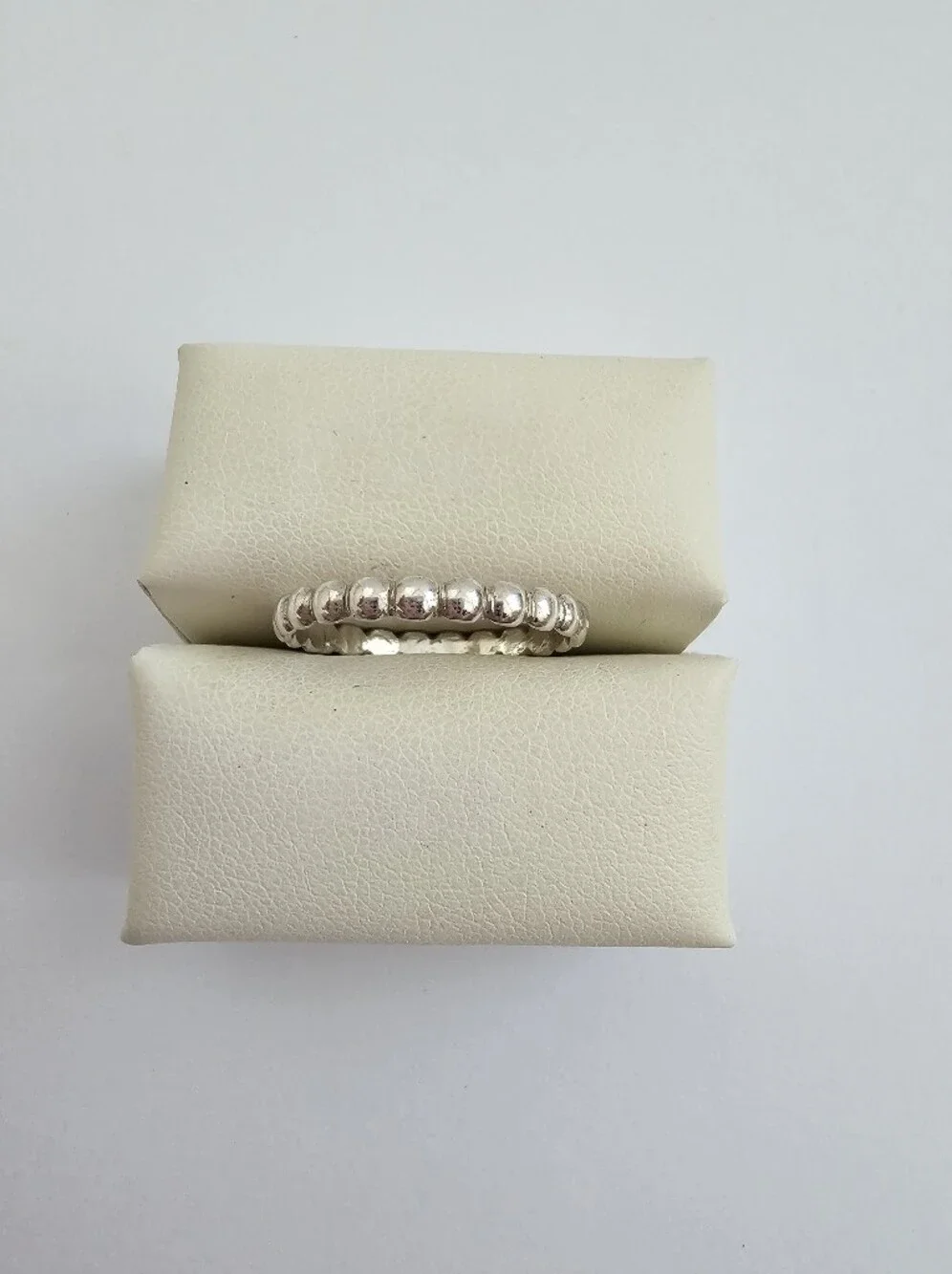 Sterling Silver 925 Beaded Stacking Ring Continuous Ball Band Size 8.5 (1.56g)​